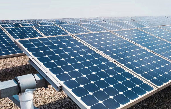 離網(wǎng)光伏發(fā)電系統(tǒng)有什么優(yōu)點(diǎn)？系統(tǒng)如何組成？