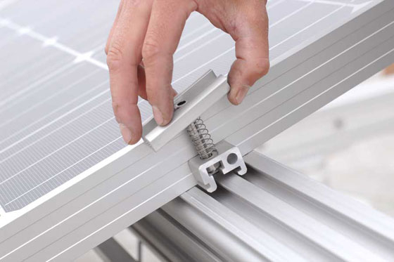 鋁合金光伏支架與鋼支架之間如何選擇？